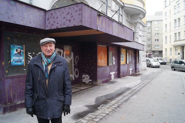 "Das ehemalige Theater ist der richtige Ort für einen Turnsaal", meint der Margaretner Erwin Kofler.