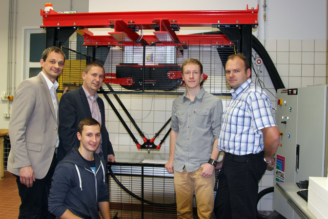 Roboter zum Sortieren und Verpacken gebaut - Wels & Wels Land