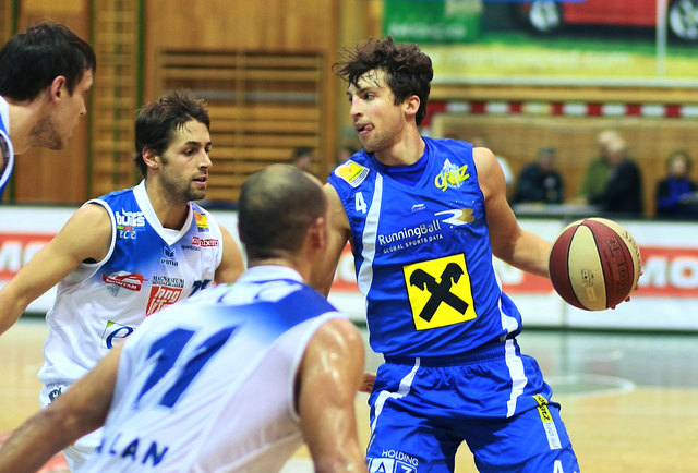 Sebastian Schaal (re.) spielt mit dem All Star Team "Europeans" gegen das All Star Team "Internationals" | Foto: KK/UBSC