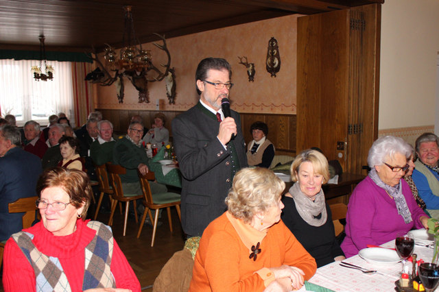 Bgm. Engelbert Huber lud alle Mooskirchner über 75 Jahre zum Gasthaus Treitlerwirt in Kniezenberg ein. | Foto: KK