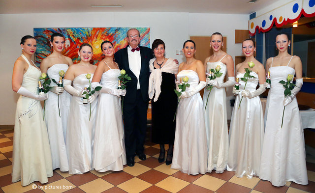 Harald Biermayr (Mitte) ist der Obmann des Lichtentaler Geselligkeitsvereins. | Foto: Born