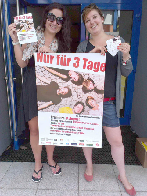 Noch im Sommer herrschte Freude: Kathi Werdining und Kostüm- & Maskenbildnerin Victoria Unterweger