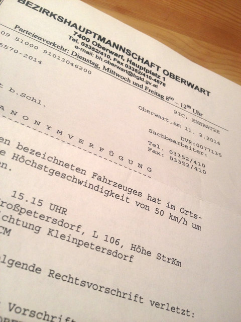 Wer kennt es nicht? Das Brieferl, das einem binnen Minuten die Laune vermiesen kann.