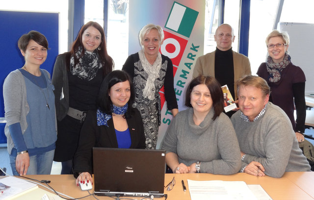 Das Team der Wirtschaftskammer stand den Unternehmern zu brennenden Fragen Rede und Antwort. | Foto: KK