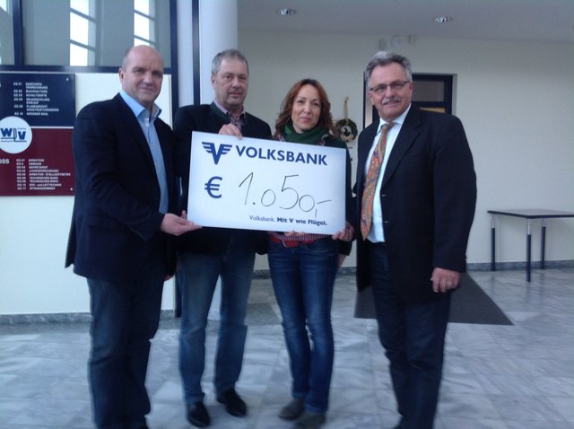 Personen am Foto von links:
NÖ-AK-Präsident Markus Wieser, Ing. Gerhard Zach, Mag. Olga Zach, WLV Obmann, 3. Landtagspräsident Vizebgm. Franz Gartner | Foto: zVg