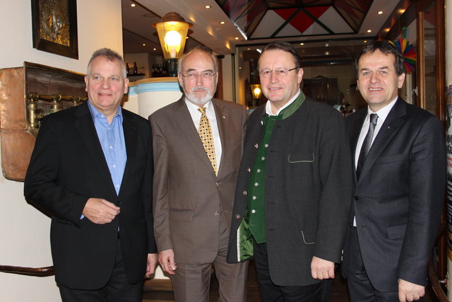 Gottfried Kneifel, Walter Höllhuber, Paul Rübig und Josef Resch (v.l.).