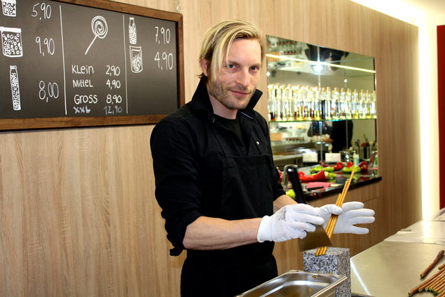 Christian Mayer liebt das Experimentieren mit Geschmäckern, Formen und Konsistenzen.