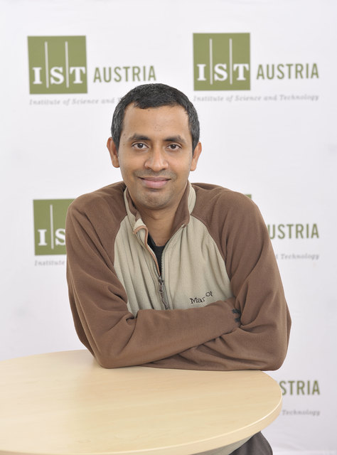 Für seine Doktorarbeit wurde Krishnendu Chatterjee 2008 mit dem Ackerman Award für die weltweite beste Doktorarbeit auf dem Gebiet der Logik in den Computerwissenschaften ausgezeichnet. | Foto: IST Austria