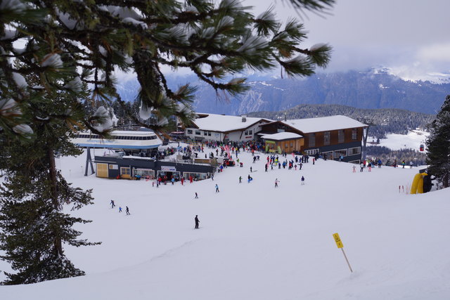 Das schneesichere Familienskigebiet im vorderen Ötztal, zählt zu den beliebtesten Skigebiete Tirols.