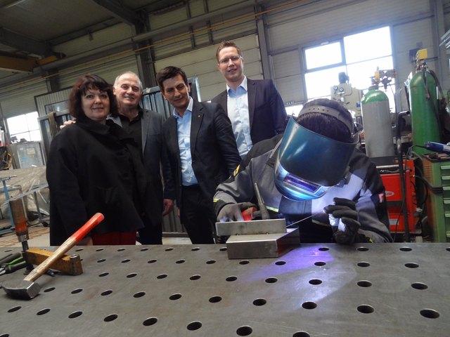 SPÖ-Bezirkschef Christian Illedits und Thomas Hoffmann suchten mit Eva und Hans Biribauer in Marz das Gespräch. | Foto: Privat