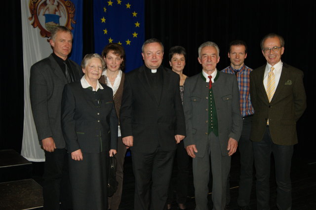 Auch die Familie von Dechant Friedrich Weingartmann fand sich unter der zahlreichen Gratulantenschar.