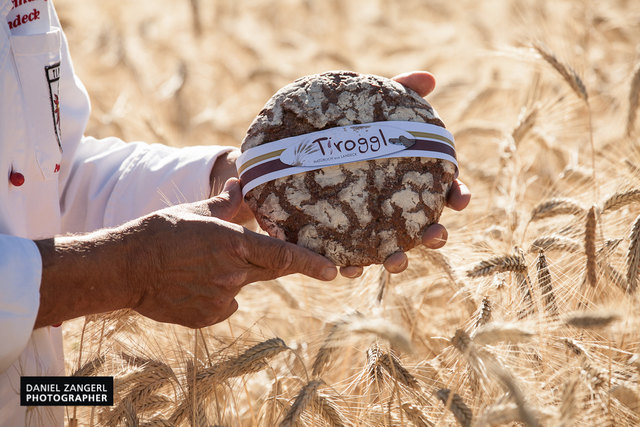Der Tiroggl. Mit der Mühle in Meran wird nun regional zusammengearbeitet. | Foto: Daniel Zangerl