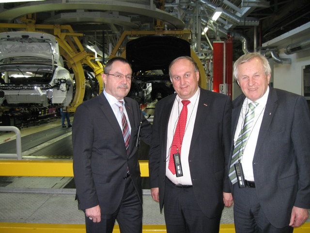 Walter Bremberger (WKOÖ), Rudolf Trauner (WKOÖ) und Franz Hiesl (v. l.).