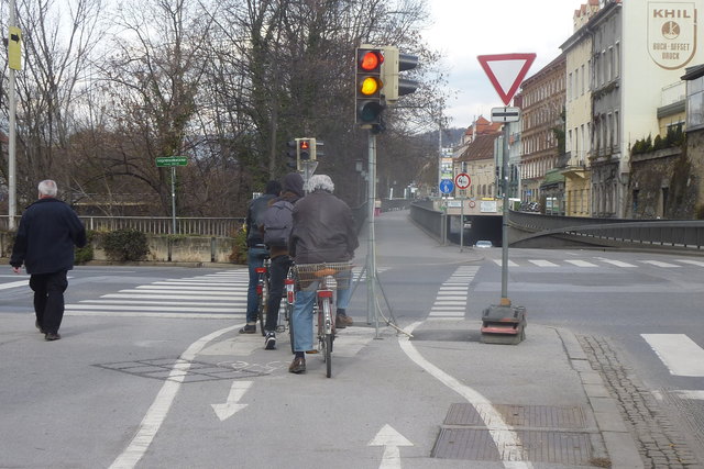 In wenigen Wochen, wenn dann an dieser Stelle ordentlicher Radverkehr herrscht, wird es dann hier ordentlich zur Sache gehen..