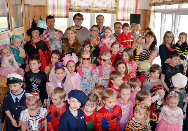 Musik und lässige Spiele sorgten für ausgelassene Stimmung am Kinderfasching beim Dornerwirt.