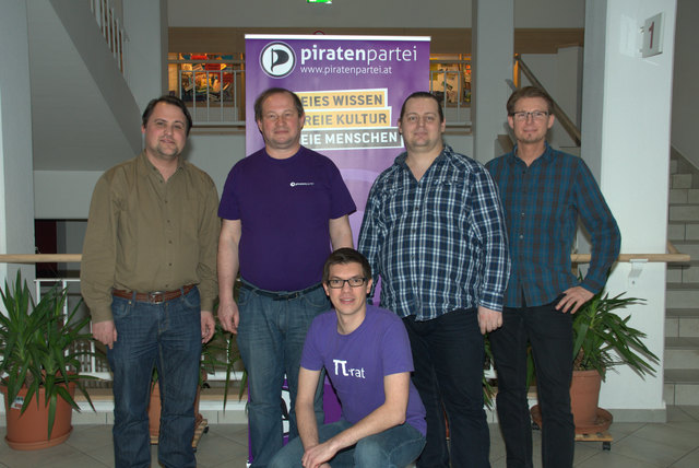 Der frisch gewählte Landesvorstand. | Foto: Piratenpartei OÖ
