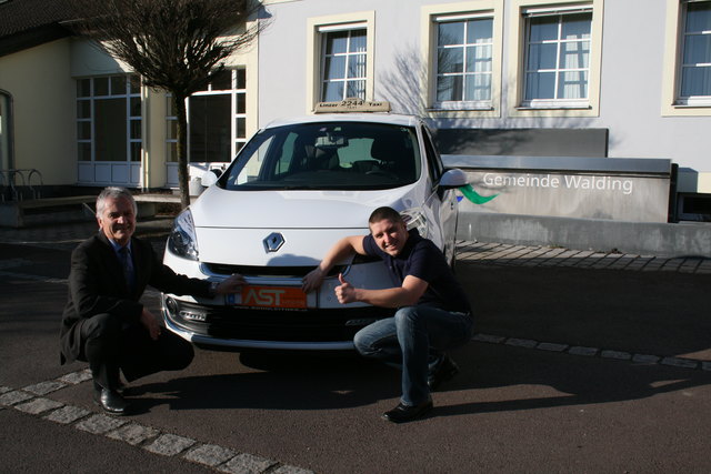Bürgermeister Erich Haas (l.) und Obmann Helmut Mitter (beide SP) sind vom AST überzeugt. | Foto: Gemeinde
