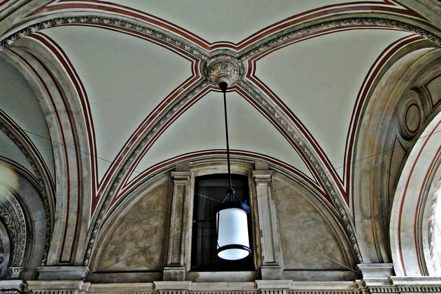 Kreuzbogen in den Arkadengängen