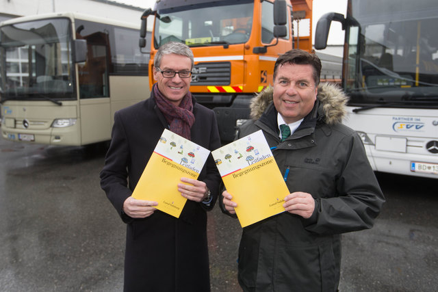 Landesbaudirektor Dipl.-Ing. Christian Nagl und Landesrat Hans Mayr | Foto: Land Salzburg