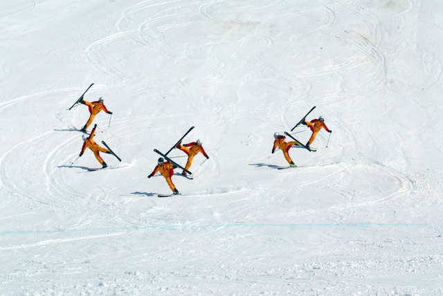 In Fiss finden am 14. März die Tiroler Meisterschaften der Skischulen im Synchronskilauf. | Foto: Skischule Fiss-Ladis