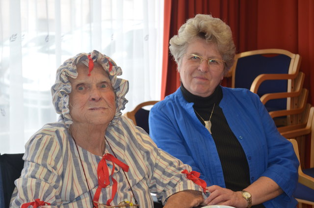 Bewohnerin Antonia Sperlich mit Tochter Erna Ecker | Foto: SeneCura