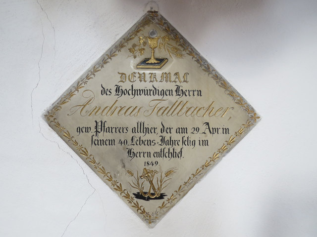...wie auch dieses Denkmal