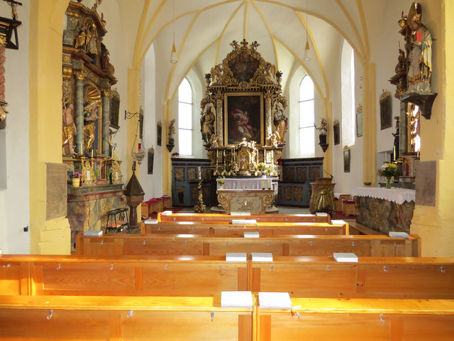 Der Blick zum Hauptaltar....