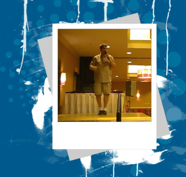 Clogging-Instructor Jeff Driggs aus Cross Lanes, West Virginia, USA, demonstriert den Tanz 'Country Roads'