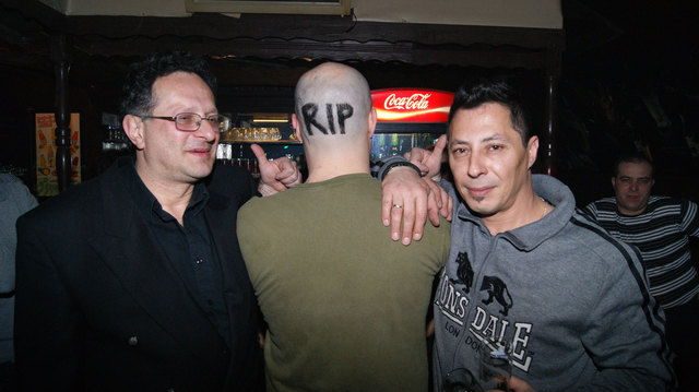 Andreas Vanas mit Thomas Fachathaler und Franz Horvath bei der Abschiedsparty.