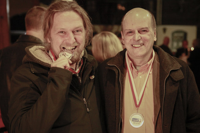 Feierten ihren Vizemeistertitel: Jochen Eder und Mario Wimmer von den Innviertel Penguins.