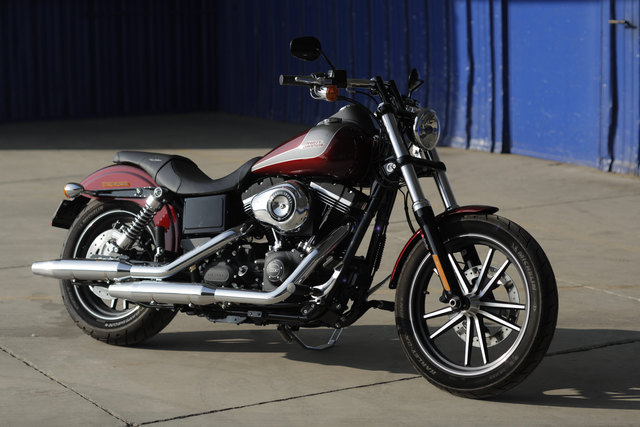 Neben der Street Bob Special Edition (Bild) stellt Harley-Davidson auch die Superlow 1200T vor. | Foto: Harley-Davidson