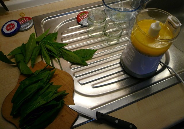 Das wird Bärlauchbutter