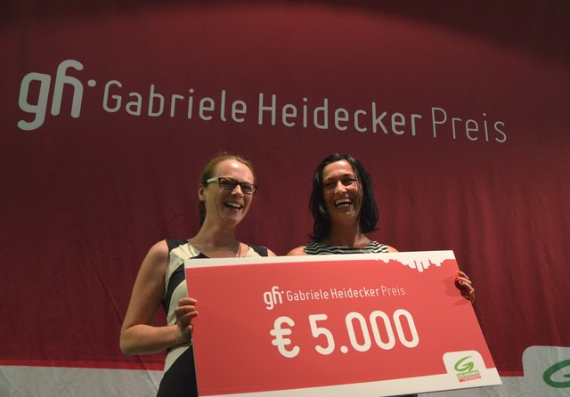Preisverleihung 2013 mit Gewinnerin Margit Greinöcker und Preisstifterin Eva Schobesberger | Foto: Grüne Linz