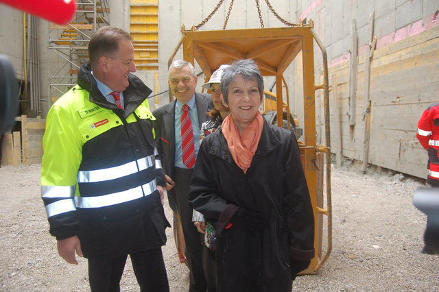 Barbara Prammer mit den beiden Wiener Linien Geschäftsführern Eduard Winter und Günter Steinbauer.