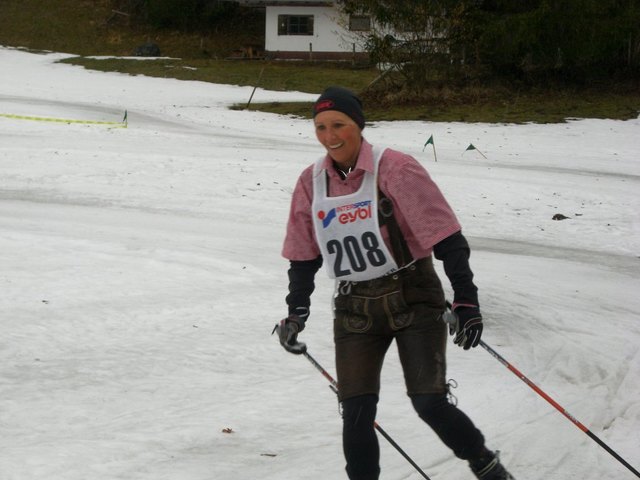 Ebbser Wintermehrkampf - Starterin Sabine Praschberger vom Team HWK. | Foto: Rieder