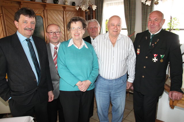 Herbert Eberhart, Albert Freidl, Gertrude Klug, Johann Krammer, Hermann Klug, Franz Scheer (v.l.)