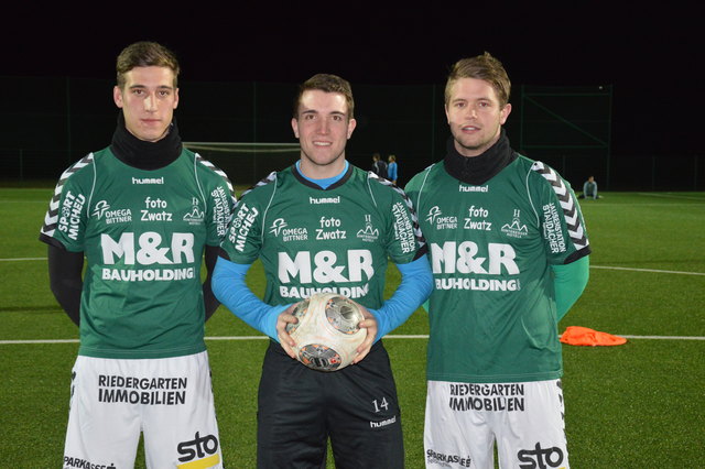 Philipp Regenfelder, Kapitän Mathias Regal und Florian Hausdorfer (v.li.)