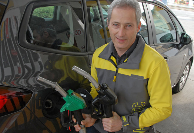 94.000 Liter falsch getankter Treibstoff wurden 2013 abgepumpt. Tipp: Dieselzapfpistolen haben eine schwarze Manschette. | Foto: ÖAMTC OÖ