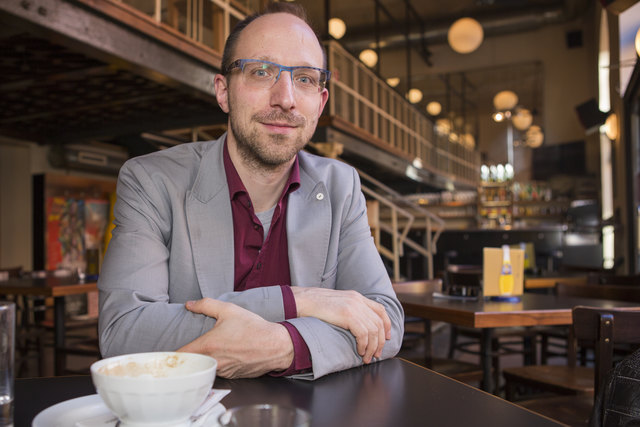 Stammcafé: Gleich ums Eck von der Kunstuniversität liegt das Pastis, wo Michael Hell gerne zu Mittag isst. | Foto: Victory