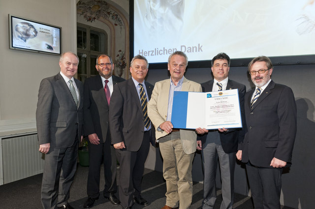 Vlnr.: Landesrat Johann Seitinger, Lions Governor Mag. Kurt Eckel, Lions Beauftragter Willi Himmel ,
FranzWolfmayr – GF Chance B, Klaus Hofer – LC Gleisdorf, Robert Melcher – Präsident LC Gleisdorf. | Foto: Landes Energie Verein Steiermark, © Foto: Werner Krug