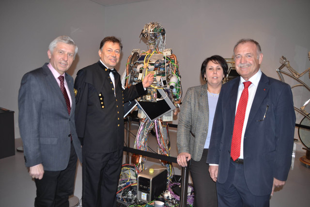 BH Walter Kreutzwiesner, Rektor Wilfried Eichlseder, Museumsleiterin Susanne Leitner-Böchzelt, Vizebürgermeister Max Jäger. | Foto: Weeber