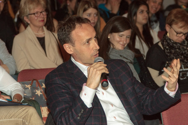 Günter Salchner stellte den Redner die Fragen zum Thema