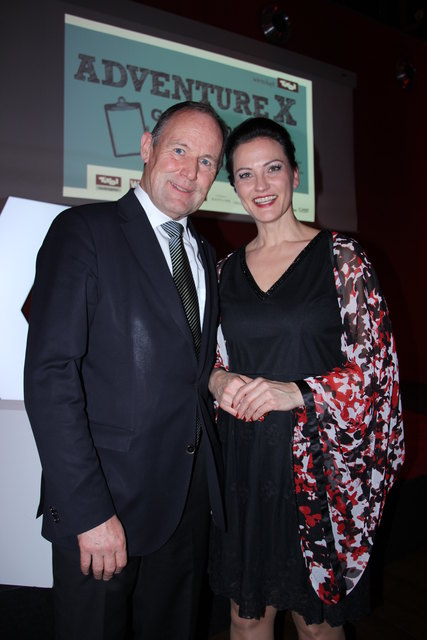 Beim get-together : Juror Franz Pegger und Moderatorin Margit Bacher