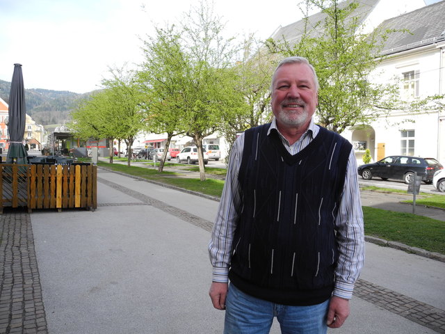 FPÖ-Bezirksobmann Manfred Zimmermann hat schon über 80 Prozent "seiner" Beisitzer zusammen. | Foto: Foto: Mempör