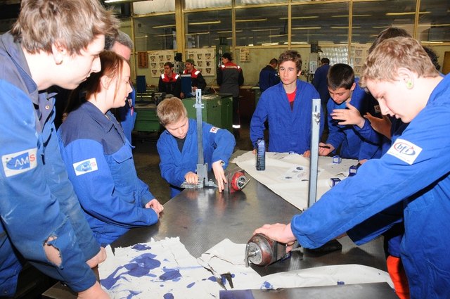 Eifrig arbeiteten die Buben der 4. Klasse im bfi Leoben mit. | Foto: Reitterer