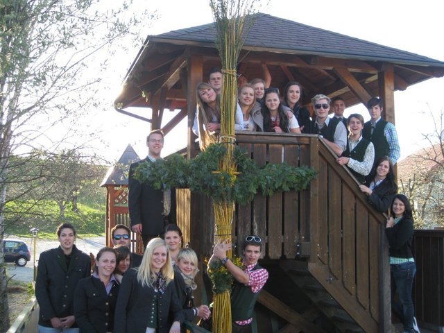 Endstation Kinderspielplatz. Der Palmbuschen der Landjugend beim Gasthaus Preschan in Voitsberg. | Foto: KK