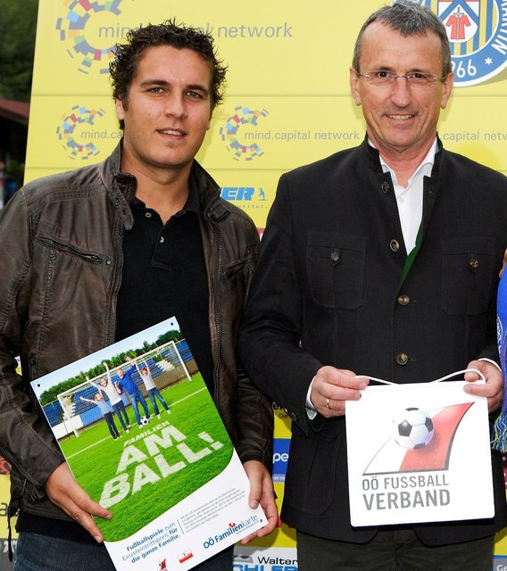 Raphael Oberndorfinger (l.) und Gerhard Götschofer. | Foto: Land OÖ/Binder