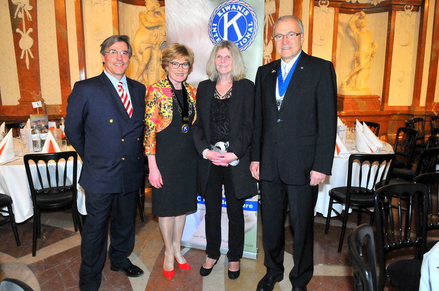 v.l.n.r. Lee Brudvig, stv. US-Botschafter in Wien, Gabriele Neumayr-Stof, Gründungspräsidentin Kiwanis Club Wien Belvedere, Dr. Gudrun Berger, GF UNICEF Österreich, DI Dr. Gunter Gasser, President Kiwanis International