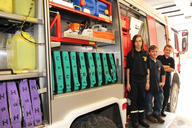Melanie, Stefan und Benno haben schon viel gelernt bei der Feuerwehrjugend.