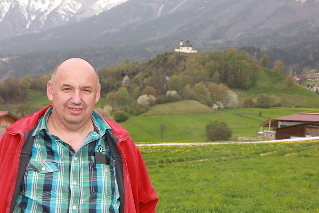 Gerhard Graf hat den wohl jugendlichen Biker schon mehrfach fast erwischt: "Ich will nur, dass er mit dem Blödsinn aufhört!"